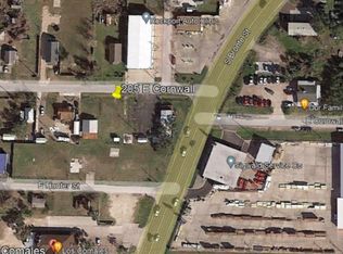 205 E Cornwall St, Rockport, TX 78382