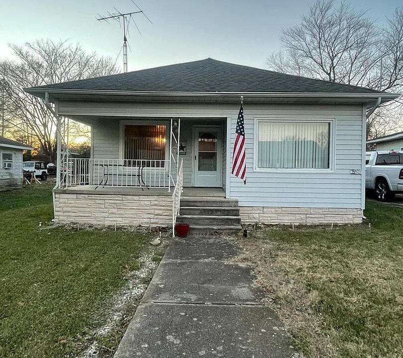 1st image of 6611 1st East St