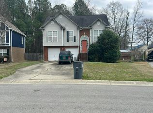 950 Hickory St, Moody, AL 35004