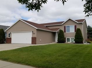 3034 34th St S, Moorhead, MN 56560