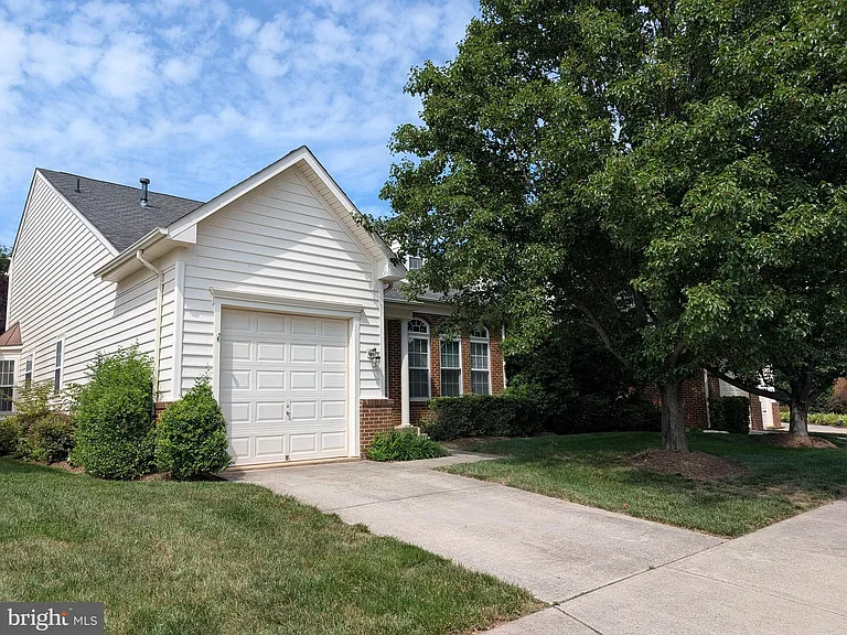 44476 Livonia Ter — Photo 2