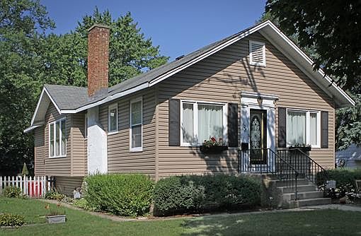 2nd image of 108 S Princeton Ave