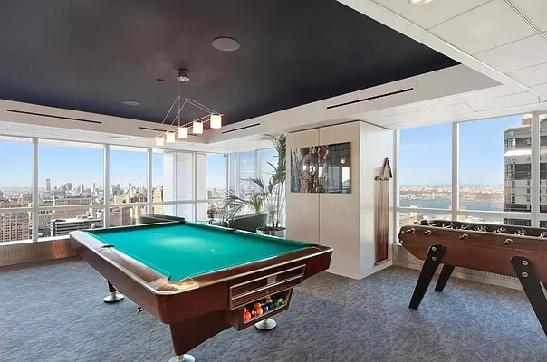 Sold by Keller Williams Realty Landmark II | media 21