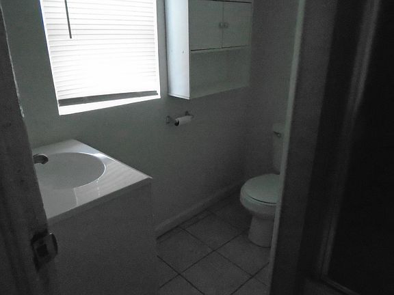4th image of 1514 Clouser Ln