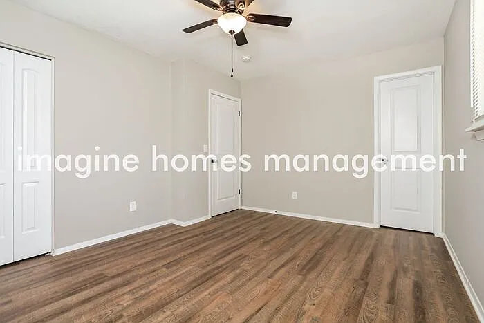 34111 Bainbridge Rd — Photo 7