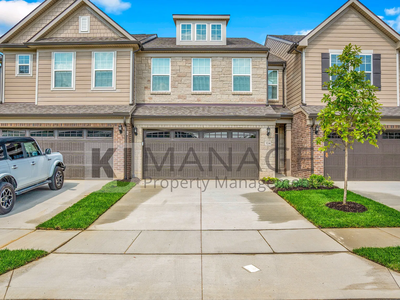 3 bed, 2.5 bath, 2024 sqft, $2,785 — Photo 1