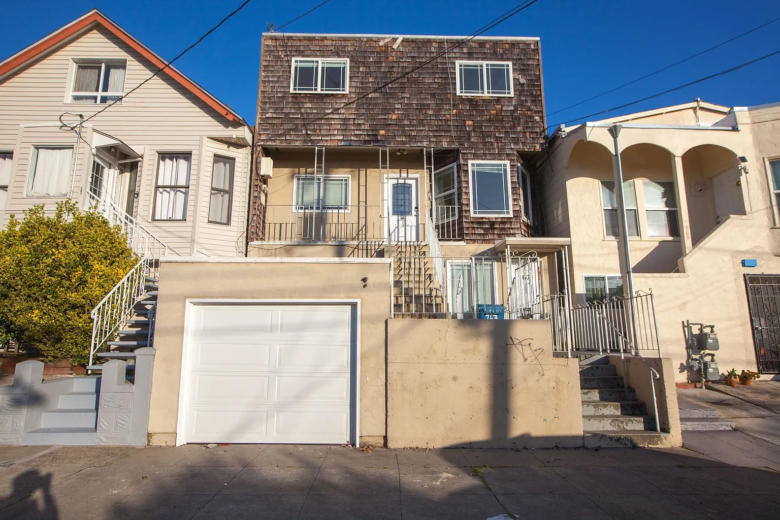 165-167 Miriam St #165 photo 1