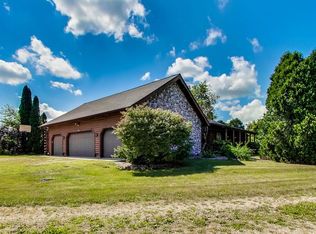 14403 Pleasant Valley Rd, Woodstock, IL 60098