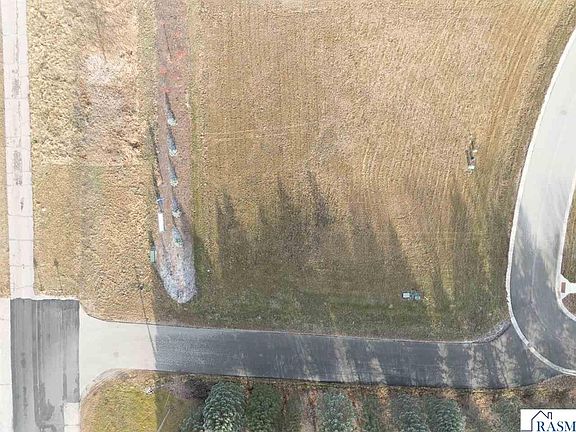 5th image of 100 Pine Creek Rd