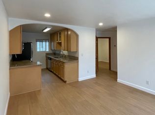 10257 Strathern St, Sun Valley, CA 91352