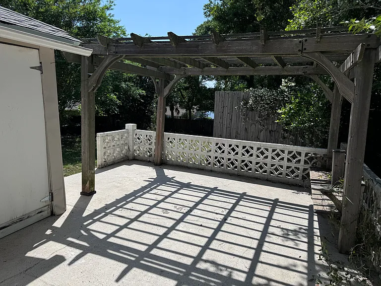 1311 Pickens Ave — Photo 27
