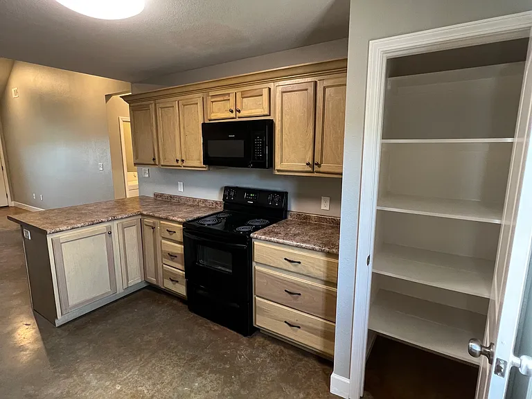 1110 Belt St #B1 — Photo 4