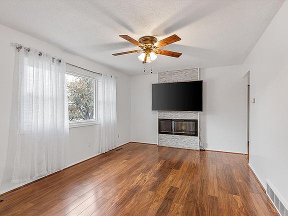 5th image of 2323 S 10th St