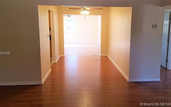 3rd image of 1530 17th Ave N