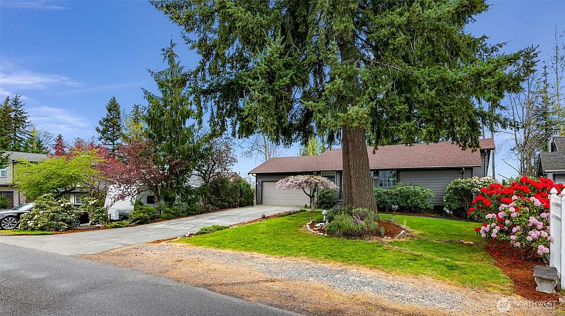 3rd image of 1356 Welling Rd