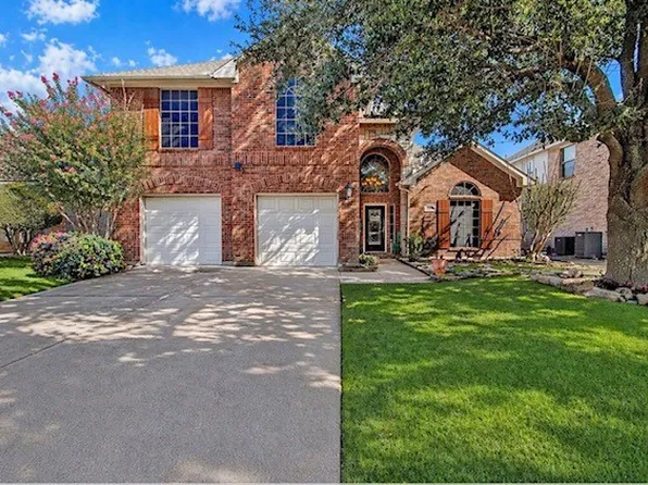 328 Tioga St, Burleson, TX 76028