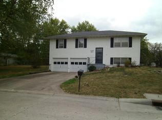 2805 Randy St, Mexico, MO 65265