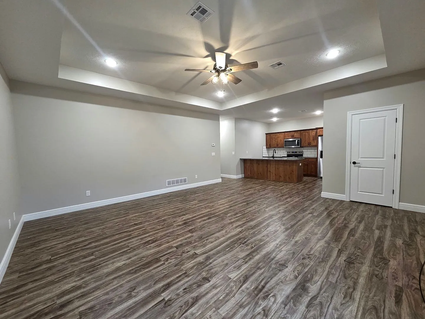 Beautiful Newly built Duplex — Photo 3