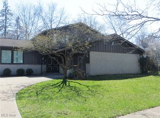 2793 Brian Dr, Parma, OH 44134