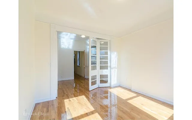 Rented by Douglas Elliman | media 21