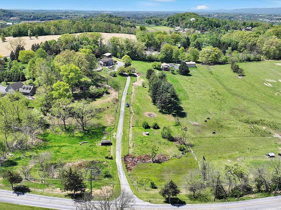 1st image of 2145 Quarry Rd
