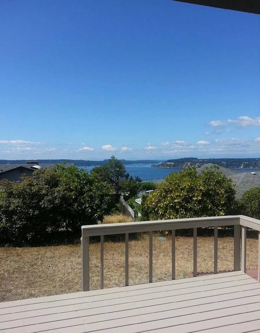 3 bed, 2.5 bath, 2346 sqft, $3,750 — Photo 3