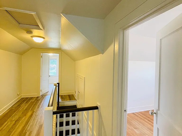 1323 Leonard St NE — Photo 45