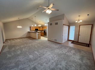 8528 Flintlock Cir, Lincoln, NE 68526