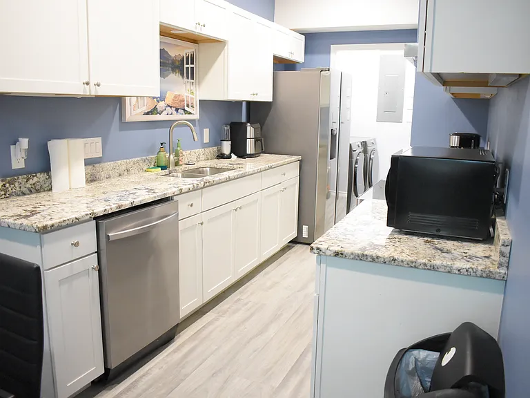 1911 Banita St #102 — Photo 10
