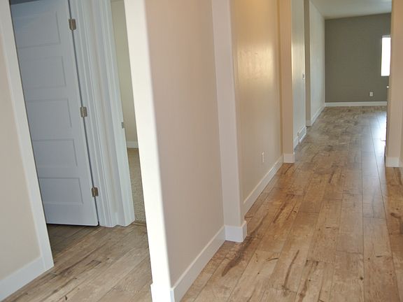4th image of 14851 S Hidden Falls Way