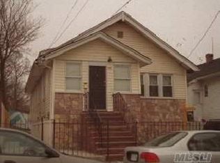 558 Grassmere Ter, Far Rockaway, NY 11691