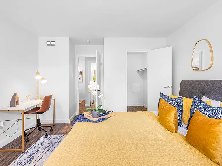 The Burke Apartments — Photo 50