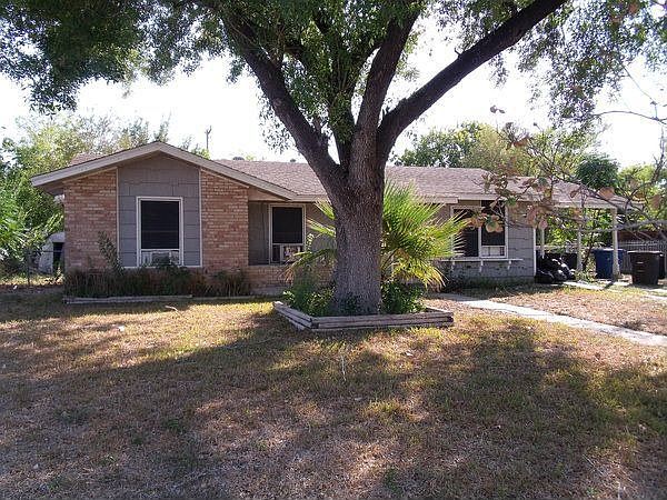 2nd image of 5718 Singinghill Dr
