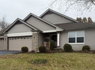 2008 Crooked Tree Ct, McHenry, IL 60050