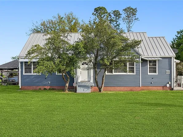 203 Saint Charles Pl, Hahnville, LA 70057