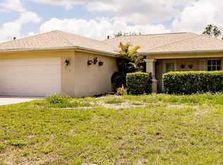 912 Durden Pkwy, Cape Coral, FL 33909