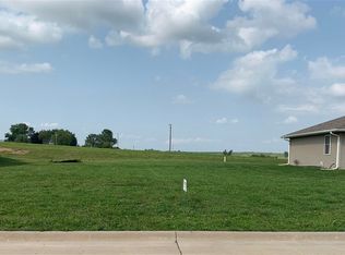 5 Cherry Ln NE, Iowa City, IA 52240