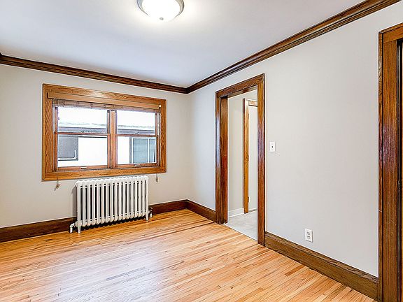 5th image of 1499 Cleveland Ave N #2