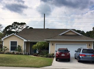 575 Fox Run SW, Vero Beach, FL 32962