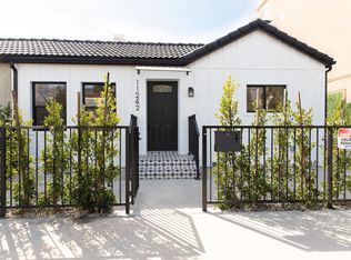 11242 W Peach Grove St, North Hollywood, CA 91601