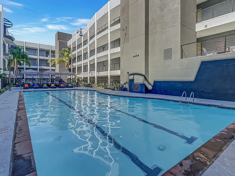 Axis 2300 Apartments — Photo 56