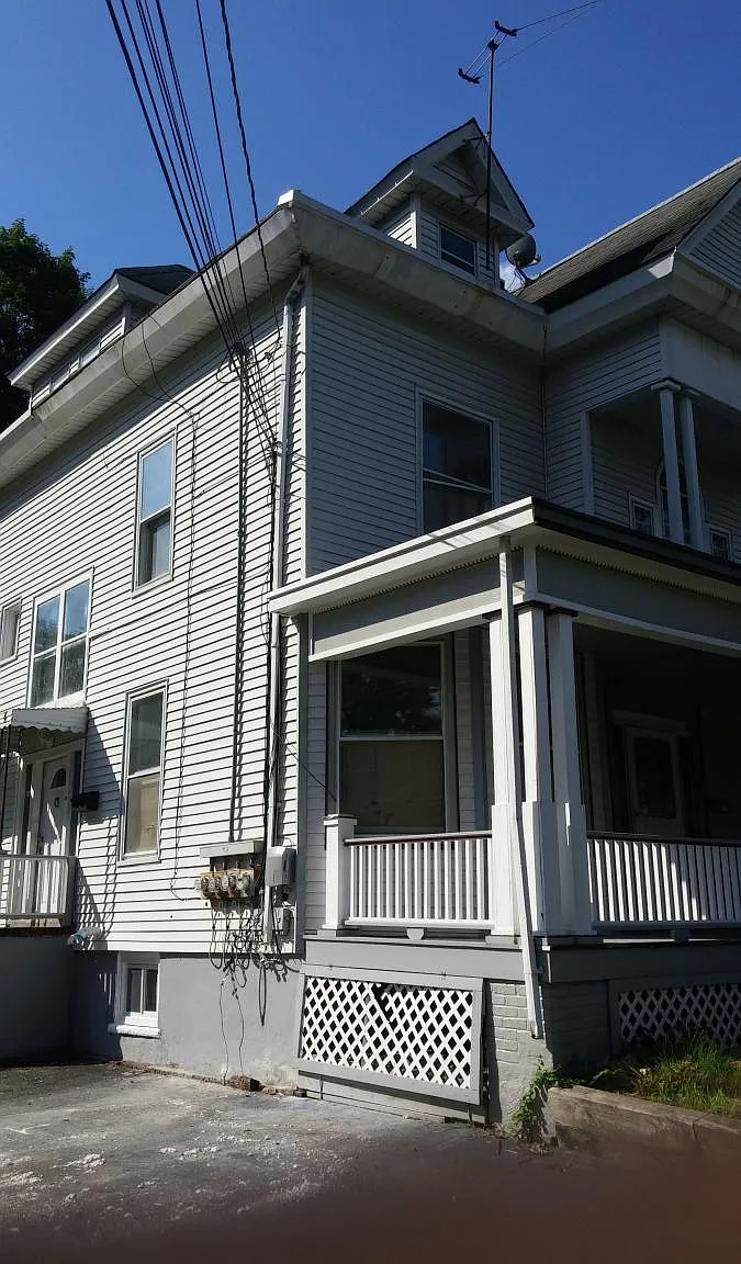Willow Avenue, North Plainfield — Photo 2