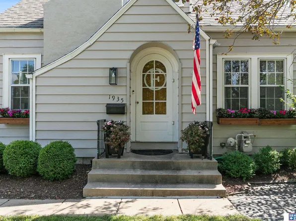 1935 Van Dorn St, Lincoln, NE 68502