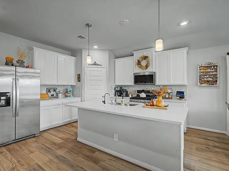 10842 Cliffs View Dr — Photo 14