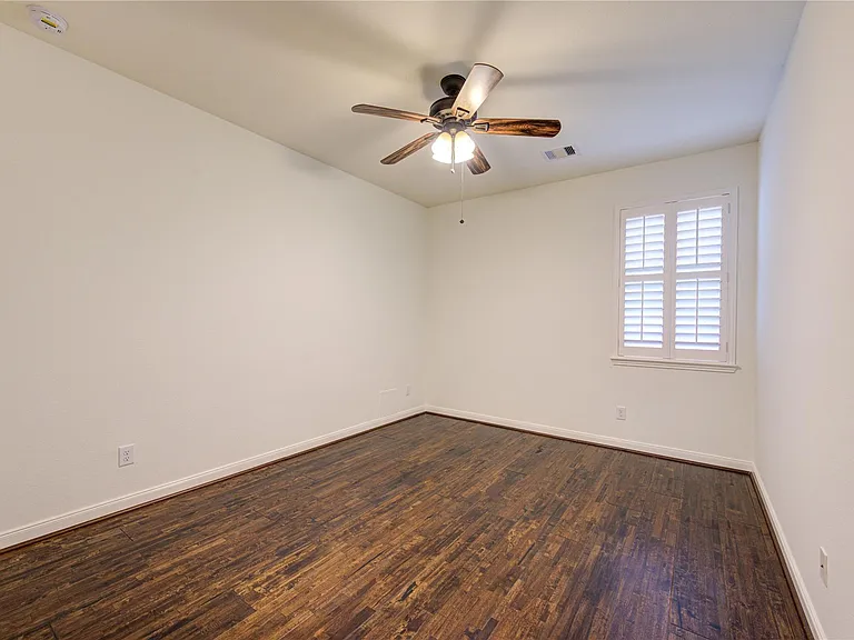 25642 Luna Vista Ln — Photo 36