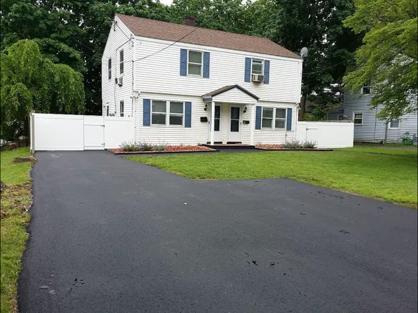 90 Vine Hill Rd, West Hartford, CT 06110