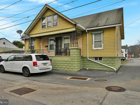 80 Rose Ave, Port Carbon, PA 17965