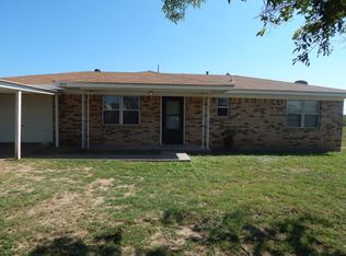 1503 N Avenue B, Ballinger, TX 76821