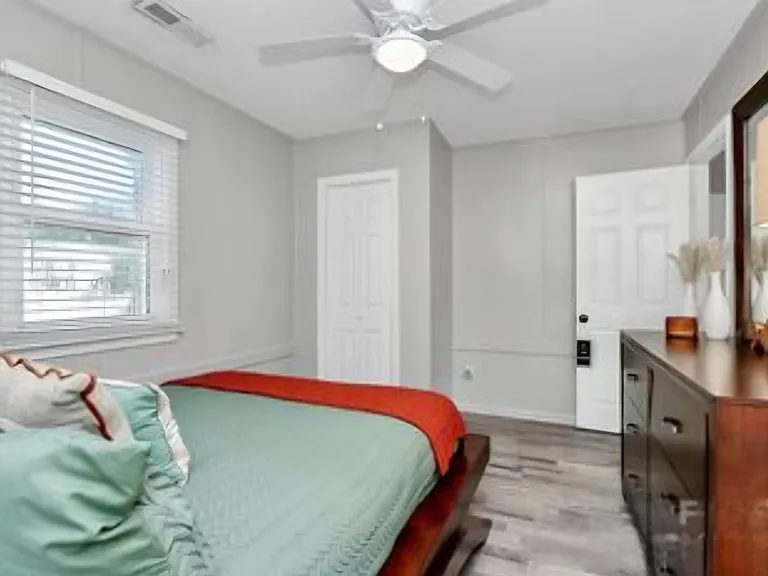 301 Red Roan Pl — Photo 13