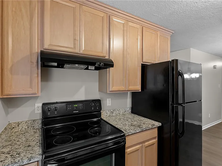 714 San Benito Dr — Photo 12